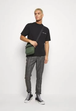 Samsøe Samsøe NORSBRO - Basic T-shirt - Black -Samsøe Sales Store 0258089802444de6b945a393ba2e200e