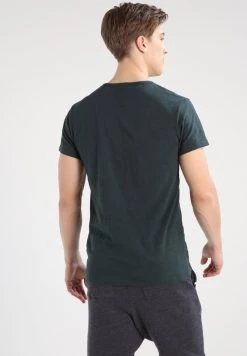 Samsøe Samsøe LASSEN - Basic T-shirt - Darkest Spruce 9 Samsøe Samsøe LASSEN - Basic T-shirt - Darkest Spruce -Samsøe Sales Store 0302ad0b66ad4586ad1e3f47d770e088