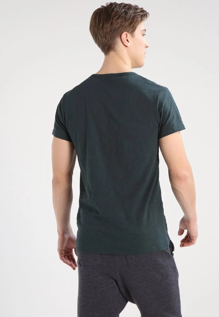 Samsøe Samsøe LASSEN - Basic T-shirt - Darkest Spruce 5 Samsøe Samsøe LASSEN - Basic T-shirt - Darkest Spruce - Image 3