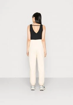 Samsøe Samsøe CARMEN TROUSERS - Tracksuit Bottoms - Cornhusk -Samsøe Sales Store 099e03e28e8f46ae9481ace75a0153c1