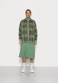 Samsøe Samsøe ROSALIE OVERSHIRT - Short Coat - Dark Ivy -Samsøe Sales Store 0bb8d4bd20044cc7b9332304440936bb