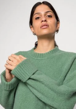 Samsøe Samsøe ISSA CREW NECK - Jumper - Dark Ivy -Samsøe Sales Store 0e35f654ce944b9ebf6deb017655b7e6