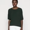 Samsøe Samsøe MAINS TEE - Blouse - Darkest Spruce -Samsøe Sales Store 13095167ffb541c9befe8356221f823d
