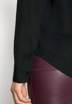 Samsøe Samsøe Blouse - Black 11 Samsøe Samsøe Blouse - Black -Samsøe Sales Store 254442fdaa2a436bbad7bb360f4024b6