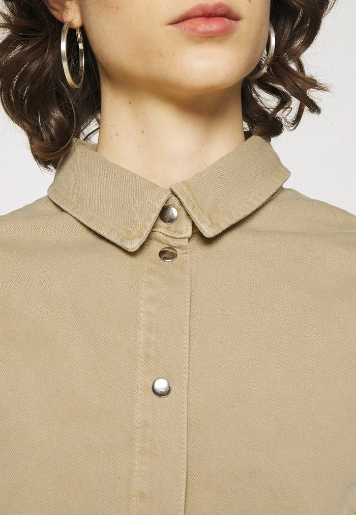 Samsøe Samsøe MOONSTONE DRESS - Denim Dress - Camel 8 Samsøe Samsøe MOONSTONE DRESS - Denim Dress - Camel - Image 6