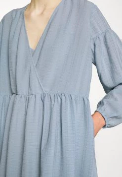 Samsøe Samsøe JOLIE DRESS - Day Dress - Dusty Blue -Samsøe Sales Store 3ad88f4e7e51428ca16db6e49312a463