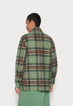 Samsøe Samsøe ROSALIE OVERSHIRT - Short Coat - Dark Ivy -Samsøe Sales Store 3ef24bc338254e738e978811fd1329f9