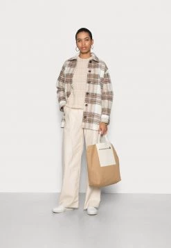 Samsøe Samsøe ROSALIE OVERSHIRT - Short Coat - Whisper White -Samsøe Sales Store 5ae9ceb82e2d4b359b9ee1ce0bbc3013