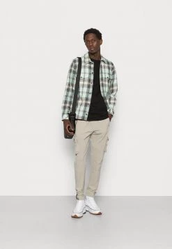 Samsøe Samsøe TAKA - Shirt - Green Milieu -Samsøe Sales Store 5e6102bdb7ab4276a6bdf426b572e37d