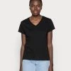Samsøe Samsøe SOLLY - Basic T-shirt - Black -Samsøe Sales Store 5e9503166dca4d869070c2b6114eafdc