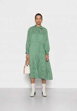 Samsøe Samsøe DOROTHE DRESS - Shirt Dress - Dark Ivy -Samsøe Sales Store 5efb67efe4744daa91d478061aae3b4e