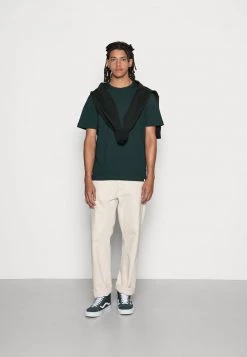 Samsøe Samsøe HUGO - Basic T-shirt - Scarab -Samsøe Sales Store 63bb2214f69346898f83ee54105c539a