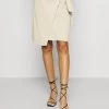 Samsøe Samsøe MILANI SKIRT - Mini Skirt - Brown Rice -Samsøe Sales Store 6f07218bb4454c3e93440ab7f96c9f58