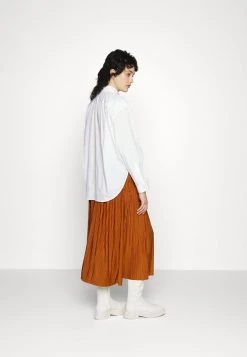 Samsøe Samsøe UMA SKIRT - Pleated Skirt - Caramel Cafe -Samsøe Sales Store 74d638edbafd4ef3930e9402427b6e0b