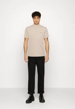 Samsøe Samsøe NORSBRO - Basic T-shirt - Beige -Samsøe Sales Store 7f6e0c36844c45ba83f19ecb30571b59