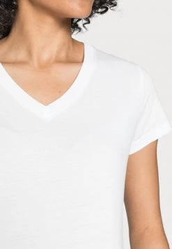 Samsøe Samsøe SOLLY - Basic T-shirt - White 11 Samsøe Samsøe SOLLY - Basic T-shirt - White -Samsøe Sales Store 8a5a06aac8764457af94c9c00180cb14