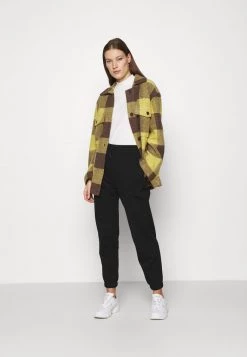 Samsøe Samsøe CARMEN TROUSERS - Tracksuit Bottoms - Black -Samsøe Sales Store 8b00f7ded5f1425e98593891c9adbef2