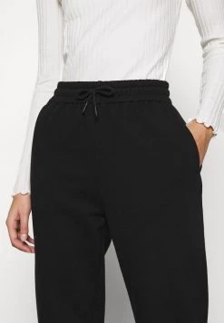 Samsøe Samsøe CARMEN TROUSERS - Tracksuit Bottoms - Black -Samsøe Sales Store 96f7ee522ae94354abfe7f04f657046a