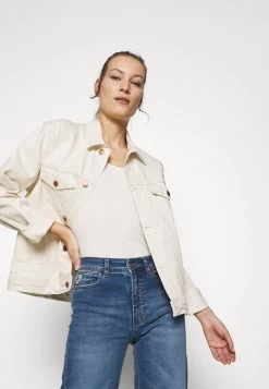 Samsøe Samsøe ALEXA TEE - Basic T-shirt - Whisper White -Samsøe Sales Store 9777ad67097140359fce3ffa39940a6f