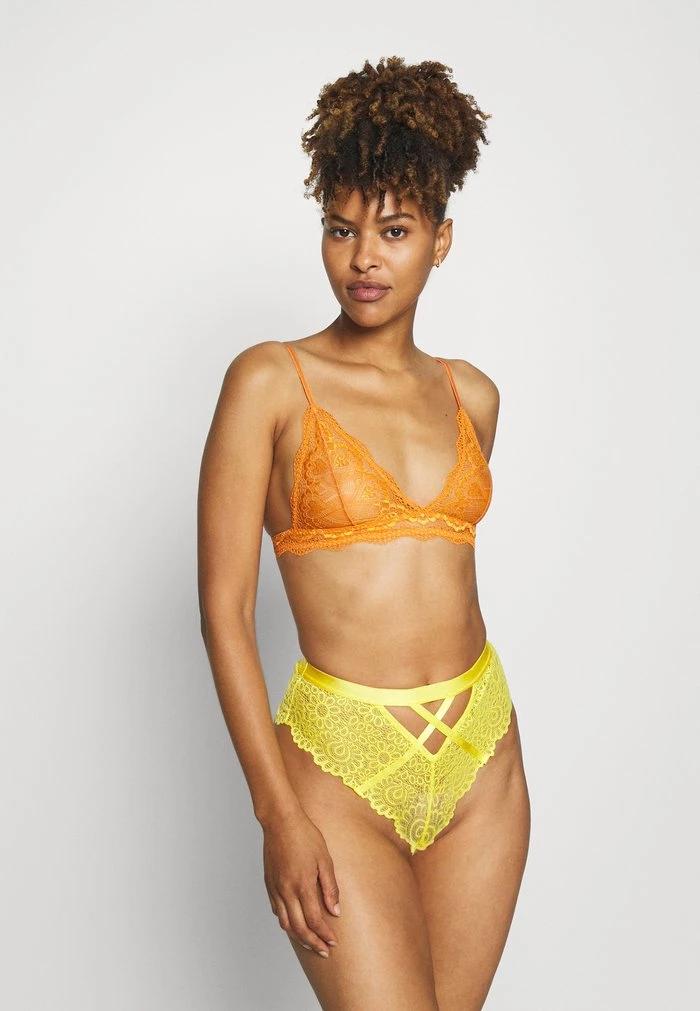 Samsøe Samsøe MARILYN BRA - Triangle Bra - Golden Ochre 4 Samsøe Samsøe MARILYN BRA - Triangle Bra - Golden Ochre - Image 2