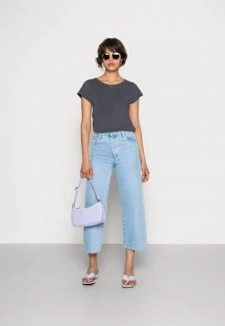 Samsøe Samsøe LISS - Basic T-shirt - Black -Samsøe Sales Store aac0f13e33fc49779f82ed9a9b4c47d0