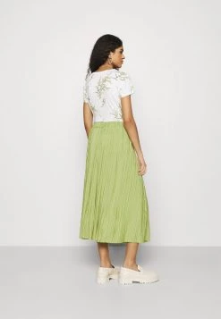 Samsøe Samsøe UMA SKIRT - Pleated Skirt - Tarragon -Samsøe Sales Store accc341f0a364c6788638a7ab9297a4f