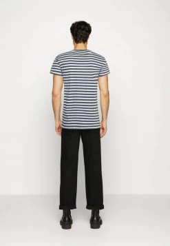 Samsøe Samsøe PATRICK - Print T-shirt - White Urban Chic -Samsøe Sales Store b07bcf1241d24399814b972423a7ae23