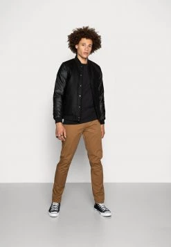 Samsøe Samsøe KRONOS - Basic T-shirt - Black -Samsøe Sales Store b1b9fe96f0fb4fee91bcd0f8923954f5