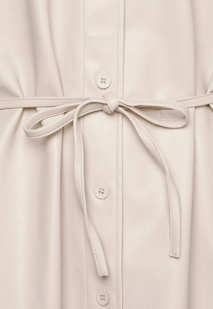 Samsøe Samsøe NOOMI SHIRT - Faux Leather Jacket - Oatmeal 5 Samsøe Samsøe NOOMI SHIRT - Faux Leather Jacket - Oatmeal - Image 3