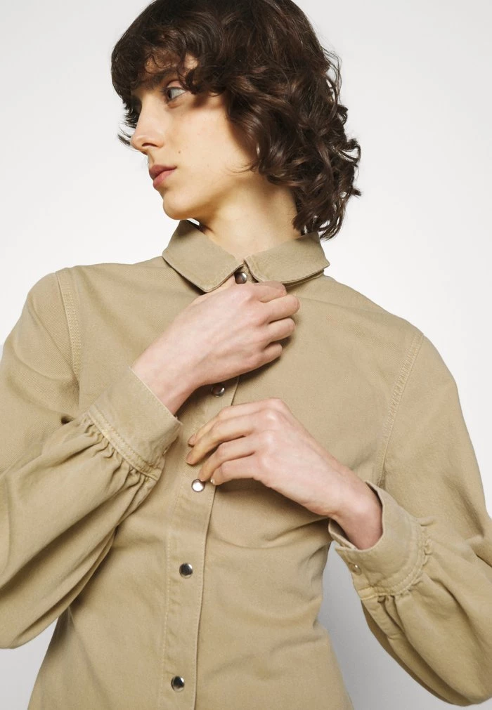 Samsøe Samsøe MOONSTONE DRESS - Denim Dress - Camel 6 Samsøe Samsøe MOONSTONE DRESS - Denim Dress - Camel - Image 4