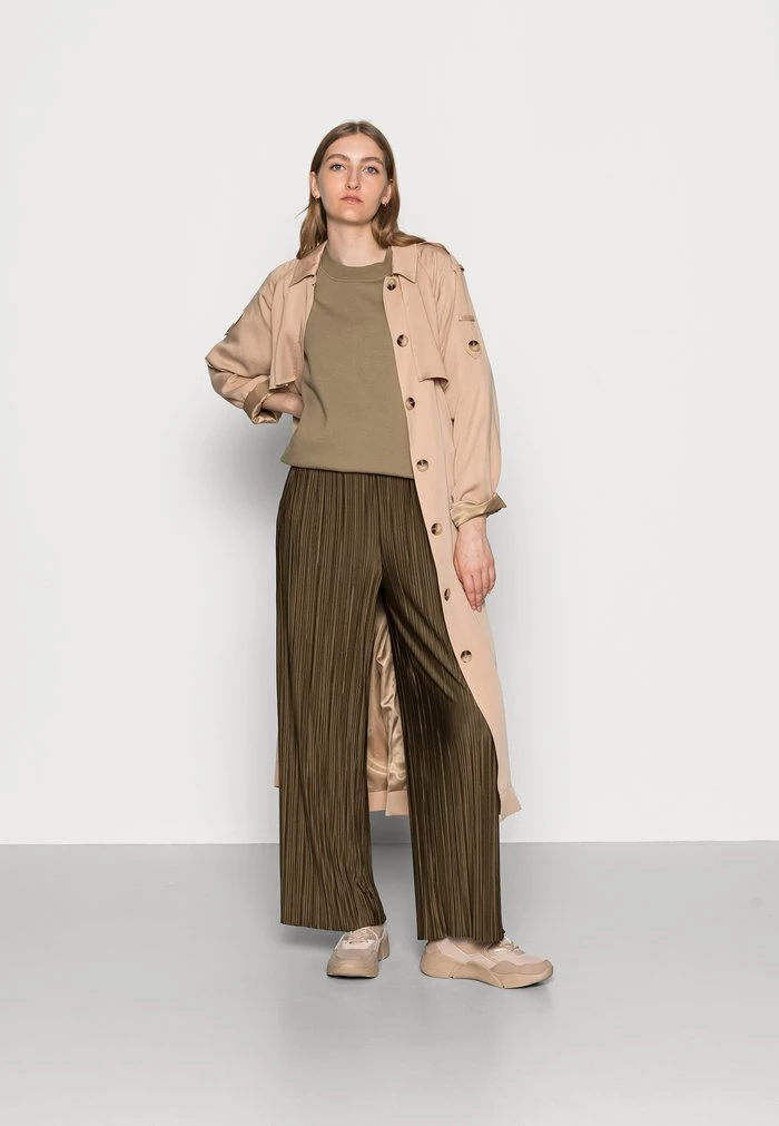 Samsøe Samsøe BODIL CREW NECK - Basic T-shirt - Covert Green 5 Samsøe Samsøe BODIL CREW NECK - Basic T-shirt - Covert Green - Image 3