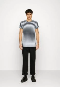 Samsøe Samsøe PATRICK - Print T-shirt - White Urban Chic -Samsøe Sales Store c193500d8953423b859edda118f5a2df