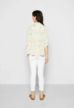 Samsøe Samsøe DOROTHE - Blouse - Corn Lace -Samsøe Sales Store c6beda3d8a8b4aaeb12ea4fa1c0eb70f
