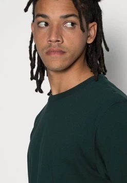 Samsøe Samsøe HUGO - Basic T-shirt - Scarab -Samsøe Sales Store c7a3a2abaf8f4399a62359df767cee95