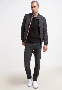Samsøe Samsøe STEFAN - Slim Fit Jeans - Worn Black -Samsøe Sales Store ca0e7361990f4af9a9a02402ff1462e1