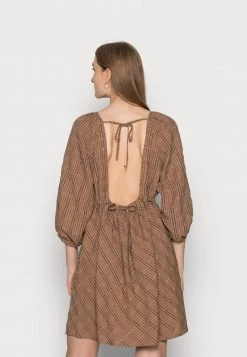 Samsøe Samsøe CANDECE DRESS - Day Dress - Caramel -Samsøe Sales Store cb7e018986414b7e814a52290bde4412