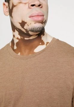 Samsøe Samsøe KRONOS - Basic T-shirt - Humus/emperador -Samsøe Sales Store ce8aec183d8f420aa2f2fcb40ac14502