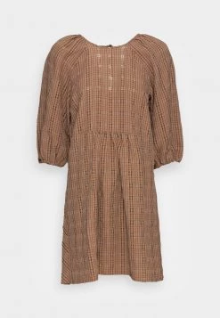 Samsøe Samsøe CANDECE DRESS - Day Dress - Caramel -Samsøe Sales Store dfdc53eaf6df47fb88ebb3ec8bfa2b73