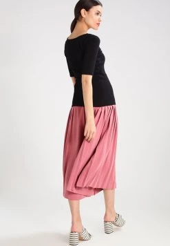 Samsøe Samsøe ALEXA TEE - Basic T-shirt - Black -Samsøe Sales Store e0a5e7a3a0af489eb3ddd1287c83e776