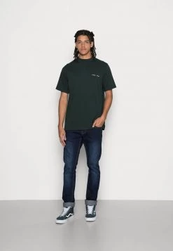 Samsøe Samsøe NORSBRO - Basic T-shirt - Scarab -Samsøe Sales Store ea746ce1ec114be38affefd1a5ea3477