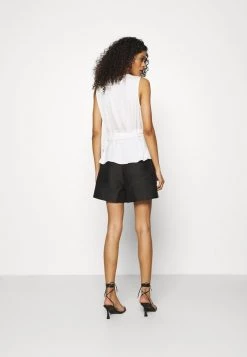 Samsøe Samsøe LAURY - Shorts - Black 11 Samsøe Samsøe LAURY - Shorts - Black -Samsøe Sales Store ef80a6fcb3e34810bb2c51010d3f563c