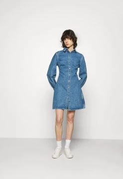 Samsøe Samsøe MOONSTONE DRESS - Denim Dress - True Blue -Samsøe Sales Store f1eb15b592174a72af663e02a7ddbf3a