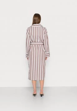 Samsøe Samsøe MALENE DRESS - Day Dress - Brown -Samsøe Sales Store f897a3694c934a6bb159863da99fcc4b